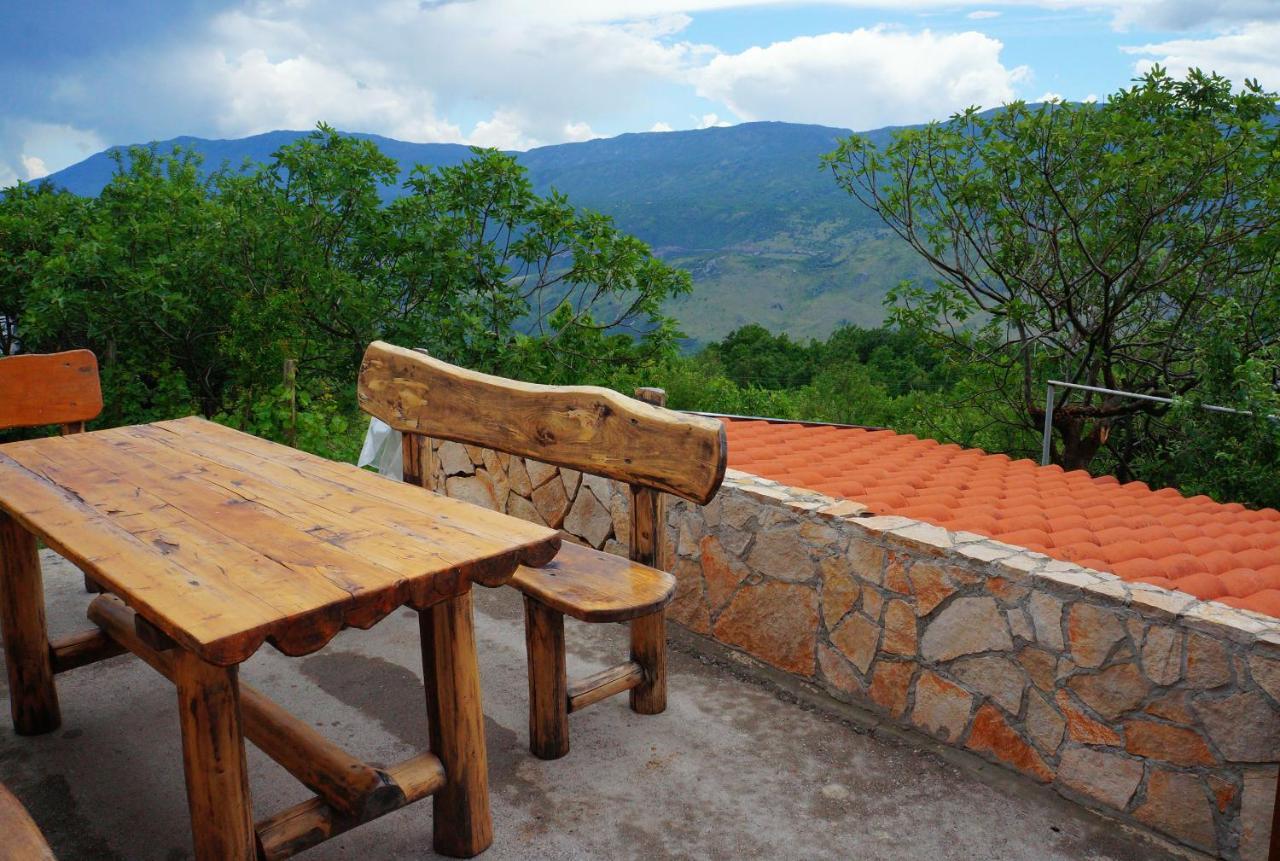 Nikšić Old House Kontic 아파트 외부 사진